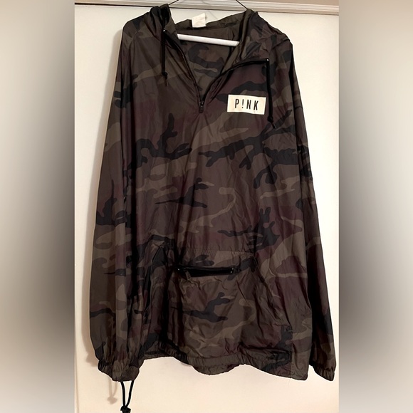 Jackets & Blazers - EUC camouflage lightweight rain jacket hoodie. P!nk from 2018 Beautiful Trauma
